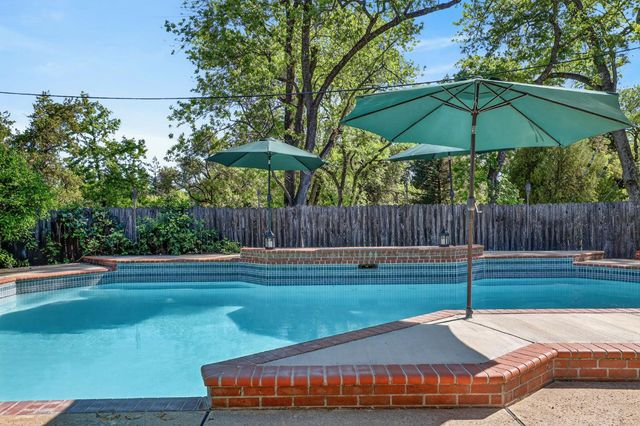 4701 Llano Ln, Fair Oaks, CA 95628