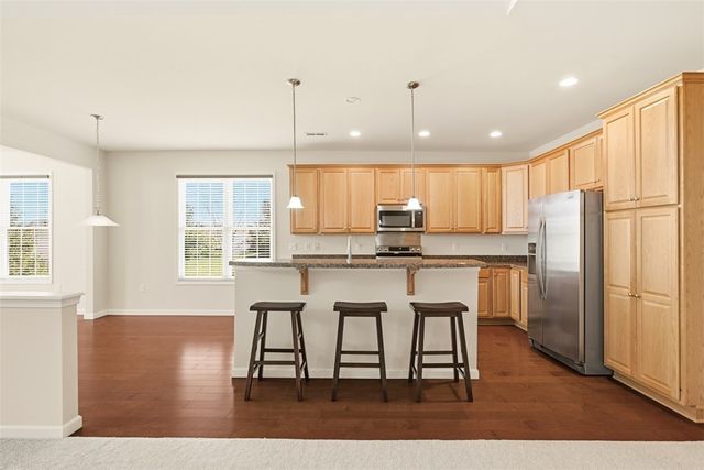 529 Pioneer Ln, New Sewickley Twp, PA 15042