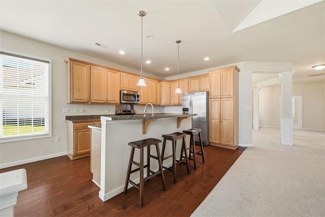 529 Pioneer Ln, New Sewickley Twp, PA 15042