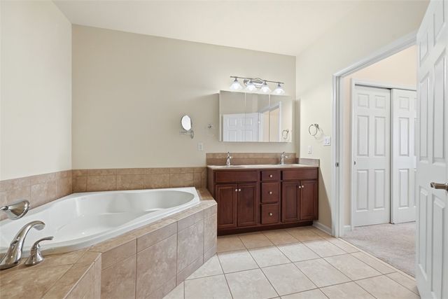529 Pioneer Ln, New Sewickley Twp, PA 15042