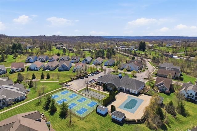 529 Pioneer Ln, New Sewickley Twp, PA 15042