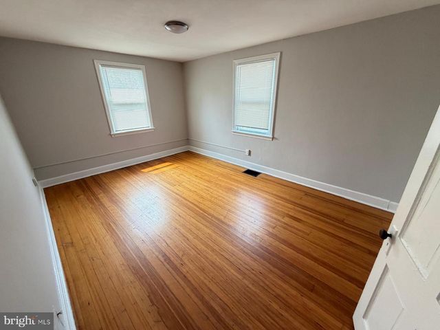 382 S CLEVELAND AVE, Hagerstown, MD 21740