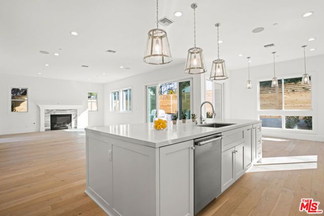 744 Almar Avenue, Pacific Palisades (los Angeles), CA 90272