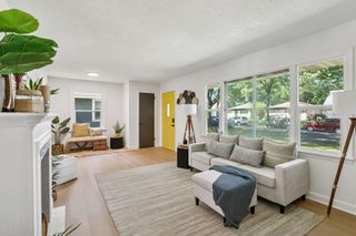 5136 Queen Avenue N, Minneapolis, MN 55430