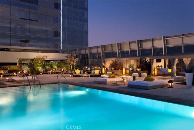 900 W Olympic Blvd 46C, Los Angeles, CA 90015