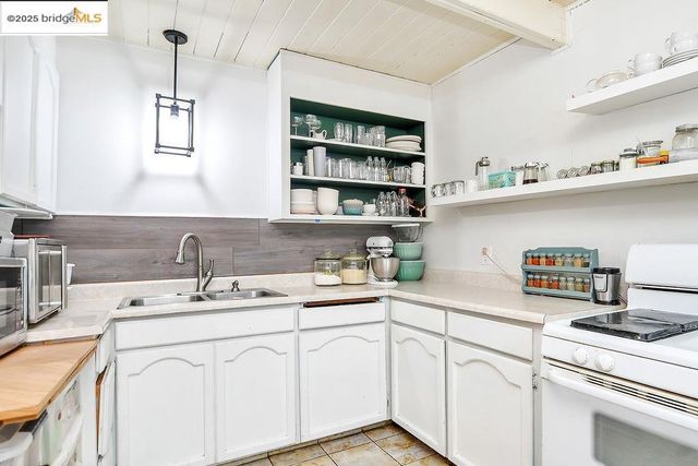 46 Beach Dr, Bay Point, CA 94565