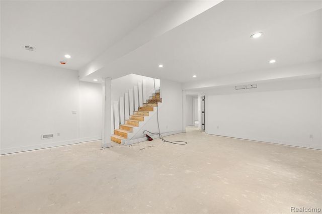 1336 Haynes Street, Birmingham, MI 48009