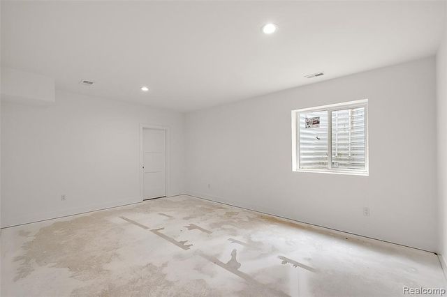 1336 Haynes Street, Birmingham, MI 48009