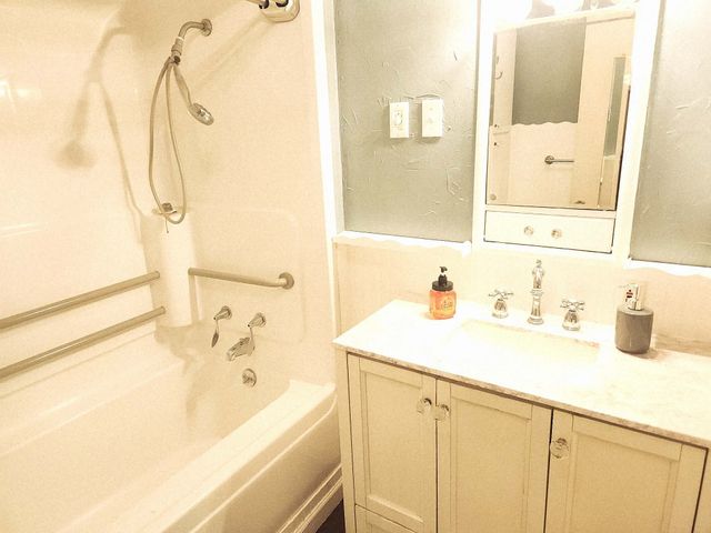 708 N Rockwall Avenue, Terrell, TX 75160