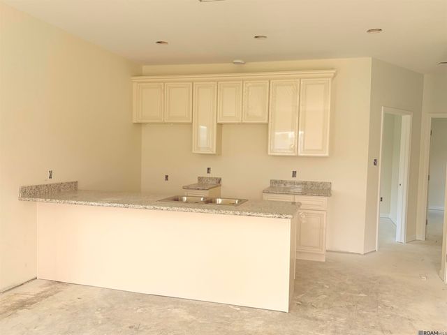 2230 Manhattan Drive, Baker, LA 70714