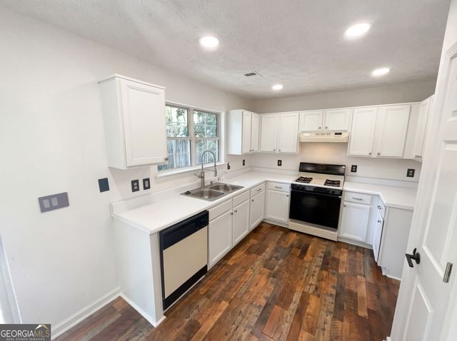 3720 Majestic Drive SW, Marietta, GA 30060