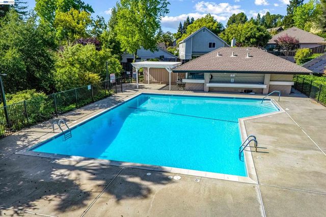 1465 Cortez Ct, Walnut Creek, CA 94598