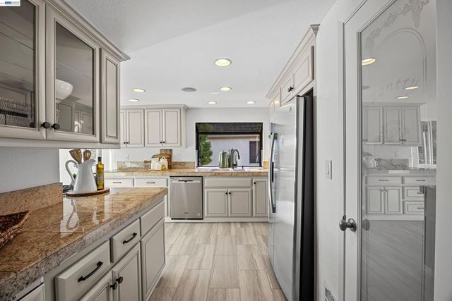 1465 Cortez Ct, Walnut Creek, CA 94598