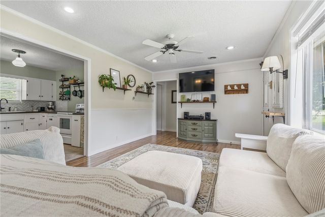 215 E Granite Street, Siloam Springs, AR 72761