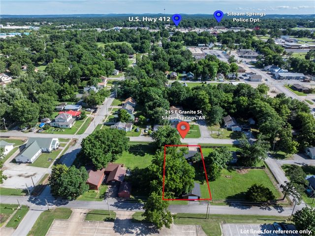 215 E Granite Street, Siloam Springs, AR 72761