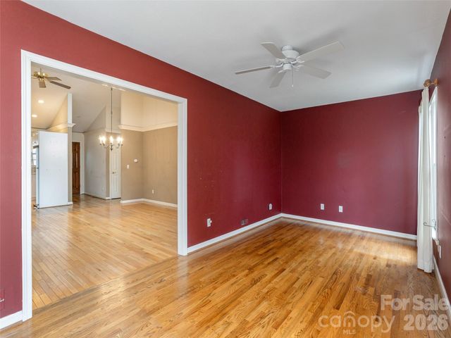 1109 Citation Circle, Hendersonville, NC 28739