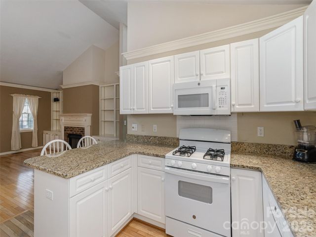 1109 Citation Circle, Hendersonville, NC 28739