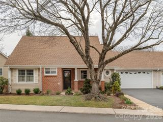 1109 Citation Circle, Hendersonville, NC 28739