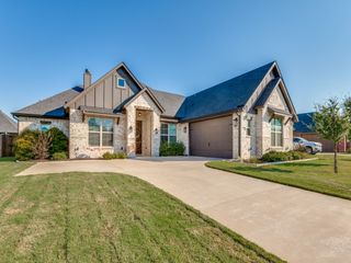 112 Steves Way, Waxahachie, TX 75165