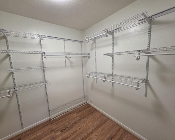 2571 Pinehurst Drive, West Columbia, TX 77486