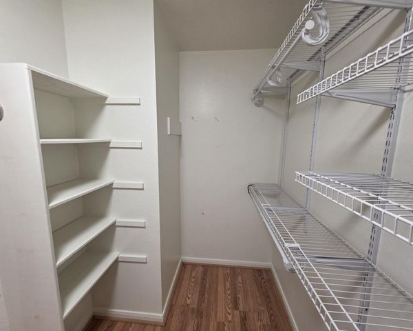 2571 Pinehurst Drive, West Columbia, TX 77486