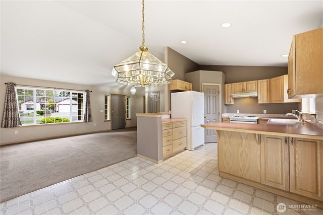 40 Liberty Way, Sequim, WA 98382