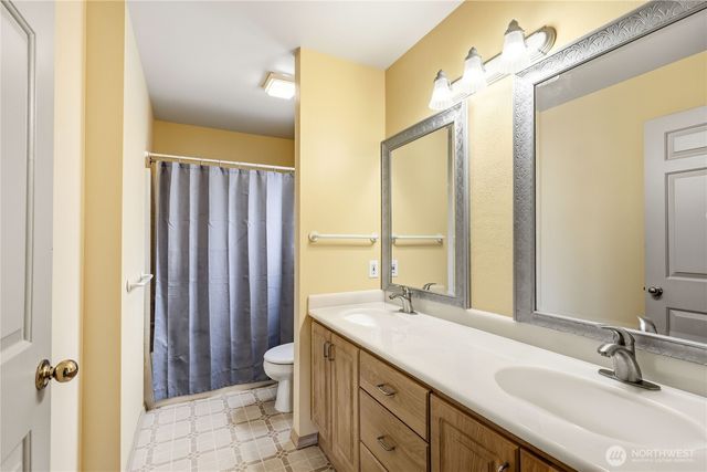 40 Liberty Way, Sequim, WA 98382