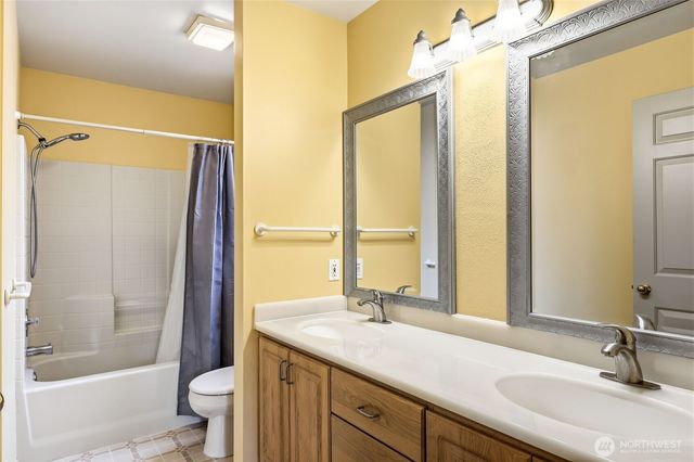40 Liberty Way, Sequim, WA 98382