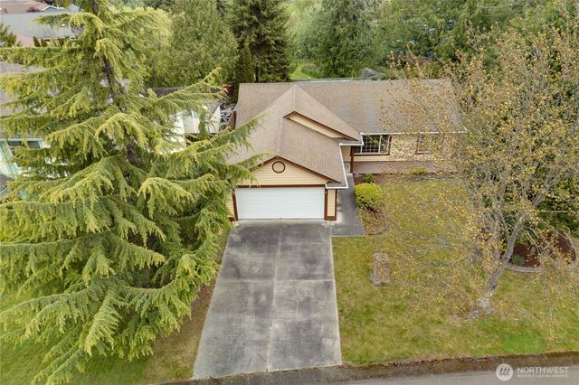 40 Liberty Way, Sequim, WA 98382
