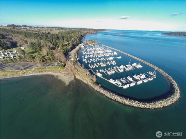 40 Liberty Way, Sequim, WA 98382