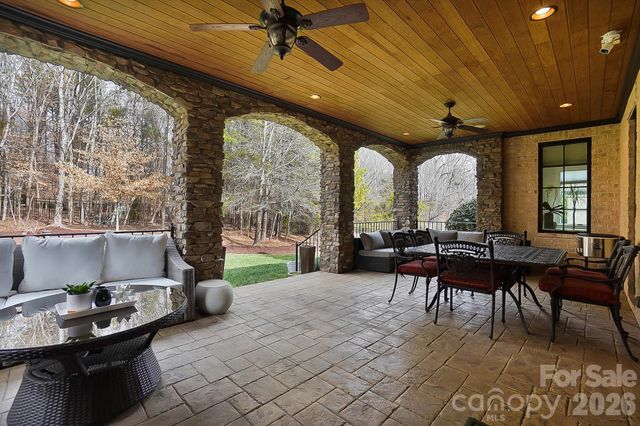 7900 Skye Lochs Drive, Waxhaw, NC 28173