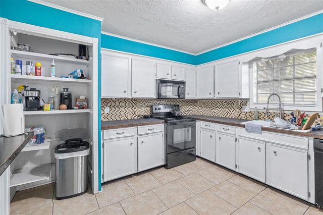 2109 N Rose Park Avenue, Sulphur, LA 70663