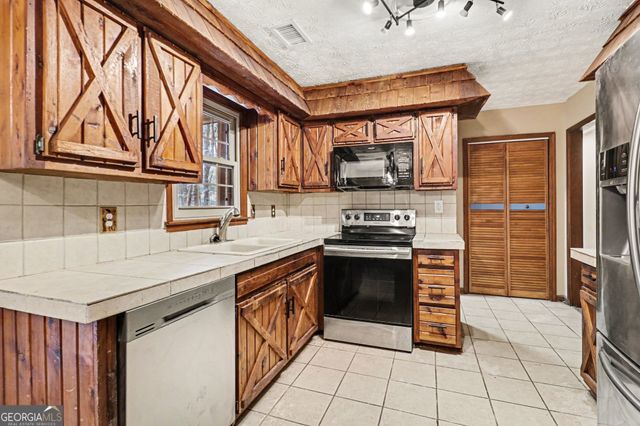 4300 Watauga Drive, South Fulton, GA 30349