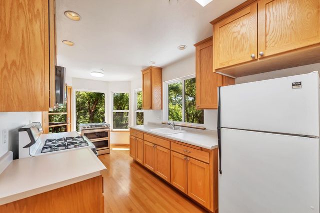 950 Oak Ridge Road, Los Gatos, CA 95033