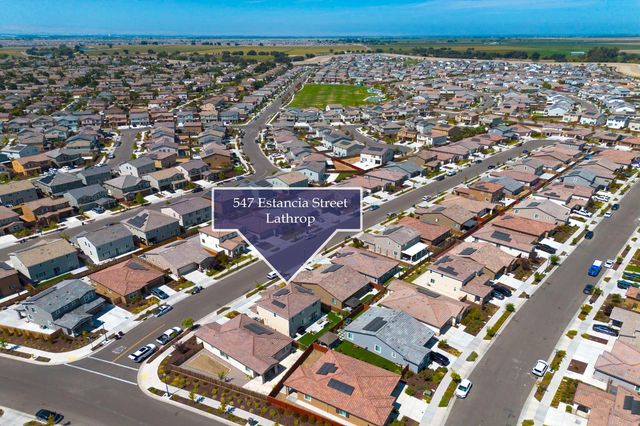 547 Estancia St, Lathrop, CA 95330