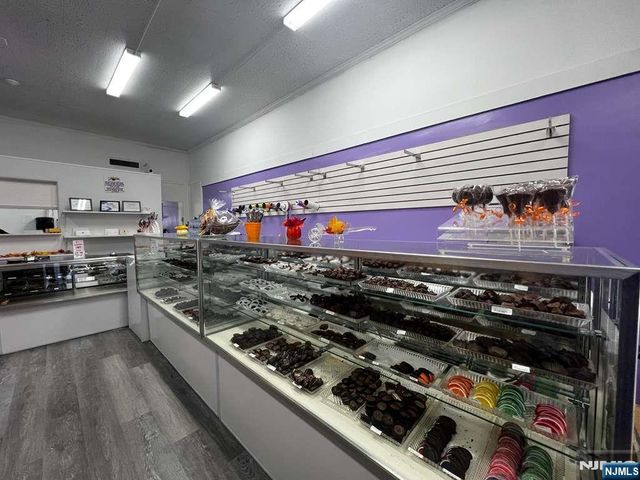 580 Lafayette Avenue, Hawthorne, NJ 07506