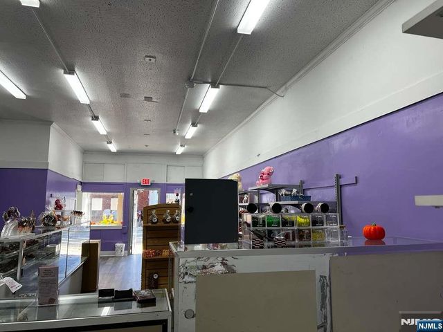 580 Lafayette Avenue, Hawthorne, NJ 07506