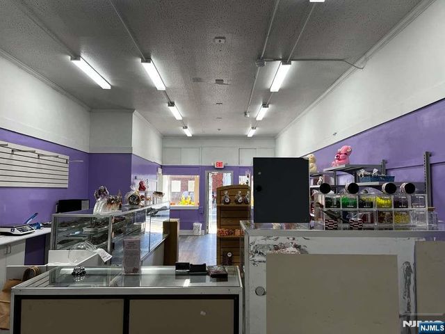 580 Lafayette Avenue, Hawthorne, NJ 07506