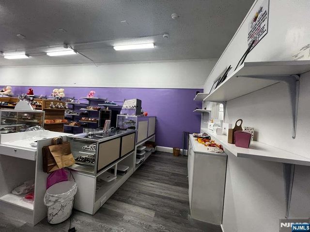 580 Lafayette Avenue, Hawthorne, NJ 07506