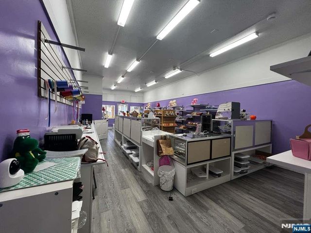 580 Lafayette Avenue, Hawthorne, NJ 07506