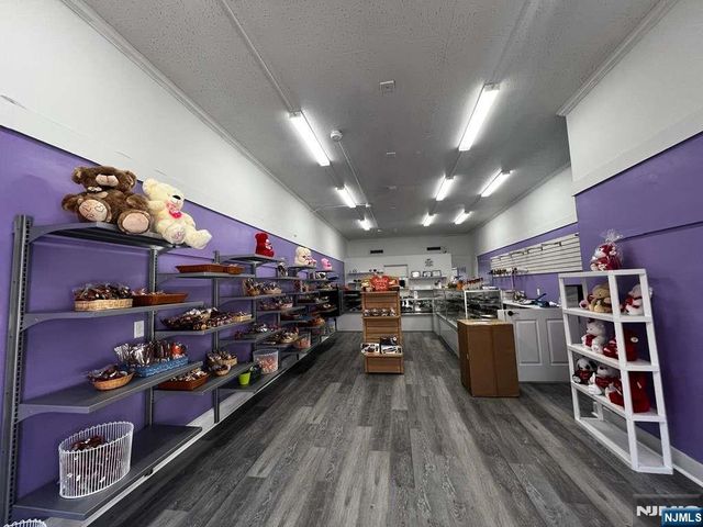 580 Lafayette Avenue, Hawthorne, NJ 07506