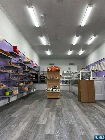 580 Lafayette Avenue, Hawthorne, NJ 07506