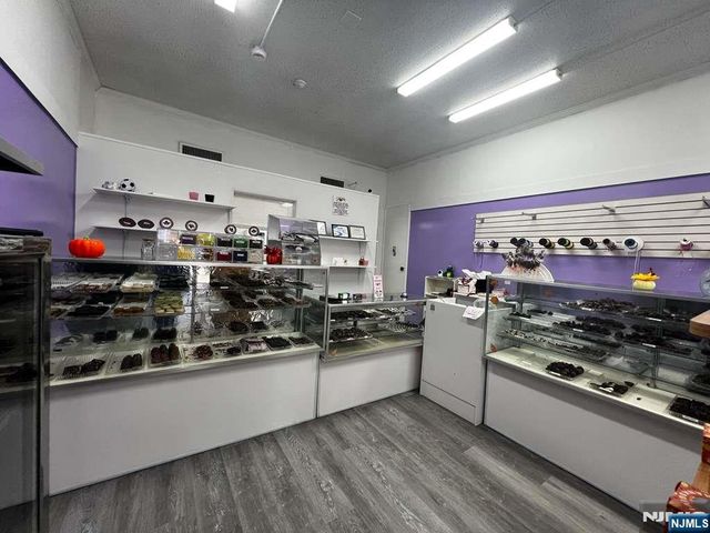 580 Lafayette Avenue, Hawthorne, NJ 07506