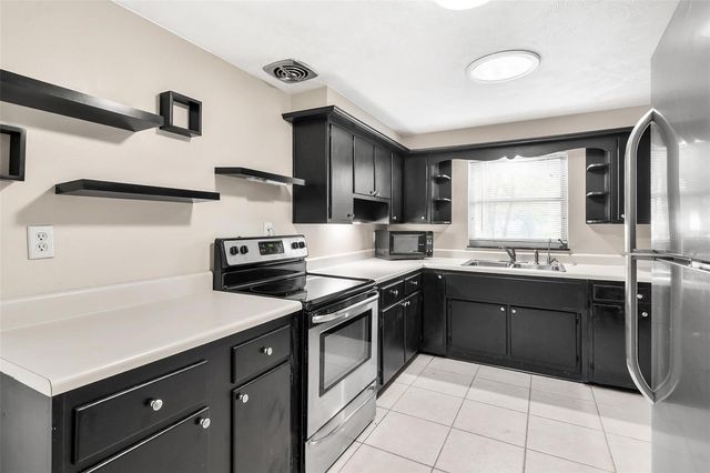 366 BAY ROAD, Mount Dora, FL 32757