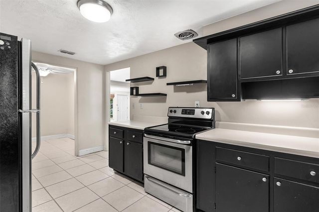366 BAY ROAD, Mount Dora, FL 32757