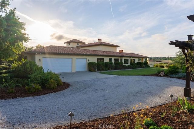 4960 Glenhill Lane, Paso Robles, CA 93446