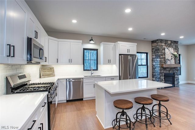 6755 Benedict Drive, Middleburg Heights, OH 44130