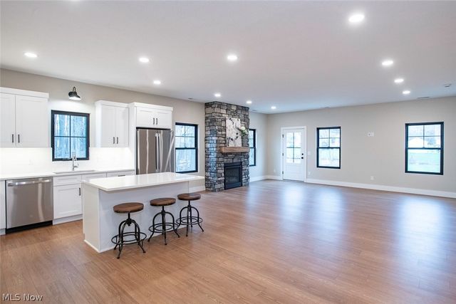 6755 Benedict Drive, Middleburg Heights, OH 44130