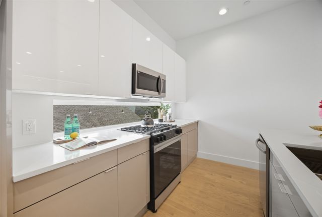 4517 Munger Avenue 101, Dallas, TX 75204
