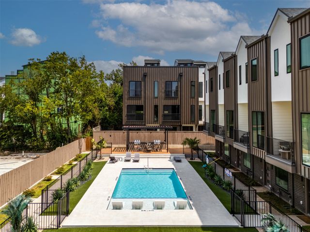 4517 Munger Avenue 101, Dallas, TX 75204